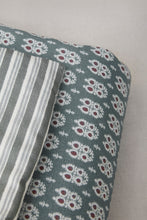 Cargar imagen en el visor de la galería, Manta de gateo Turin