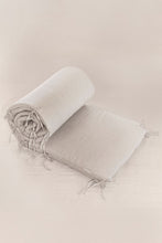 Cargar imagen en el visor de la galería, Chichonera Lino Arena