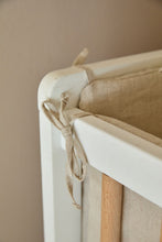 Cargar imagen en el visor de la galería, Chichonera Lino Arena