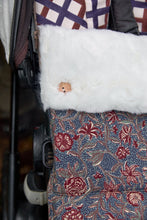 Lade das Bild in den Galerie-Viewer, Turin Sitzsack
